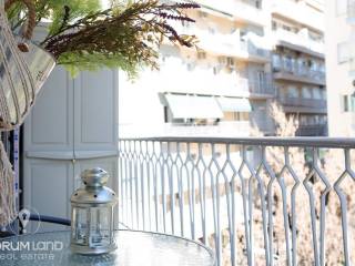 Forumland Real Estate, Μπαλκόνι