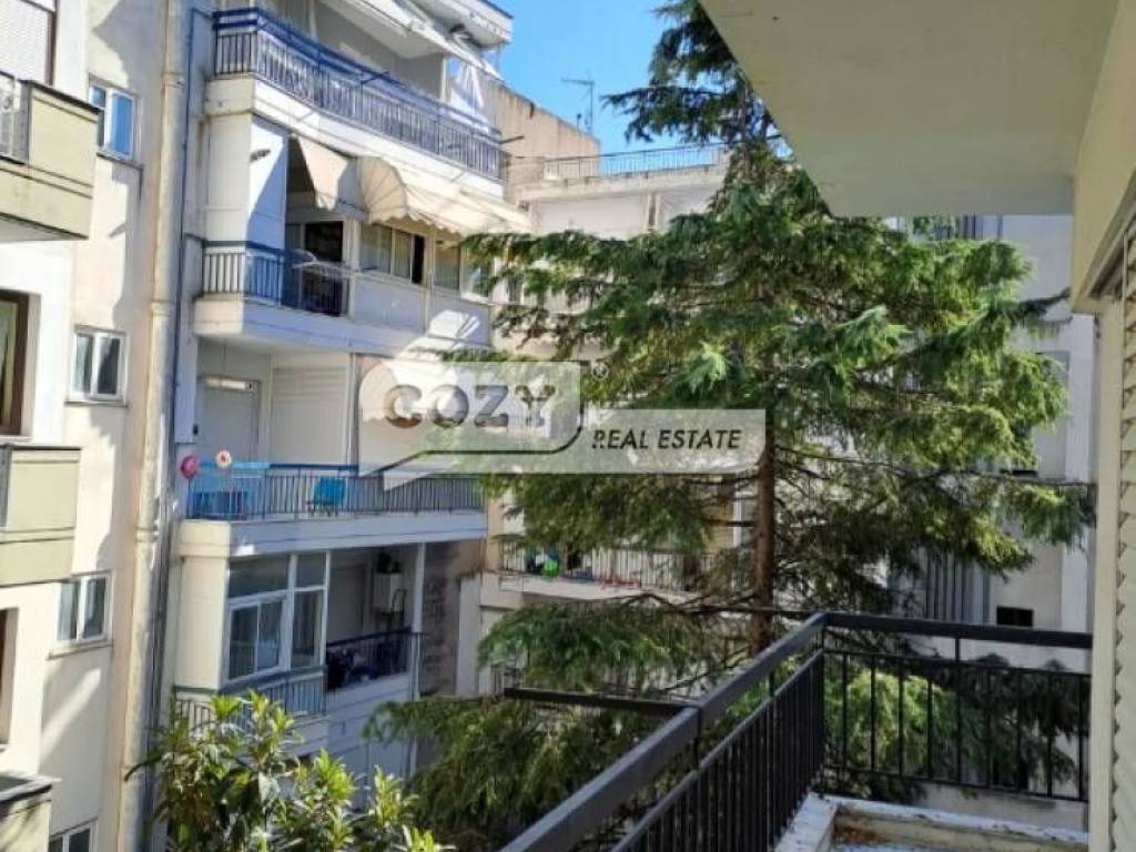 οπισθιο Μπαλκόνι