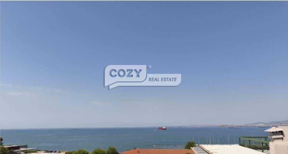 Θέα απο μπαλκόνι