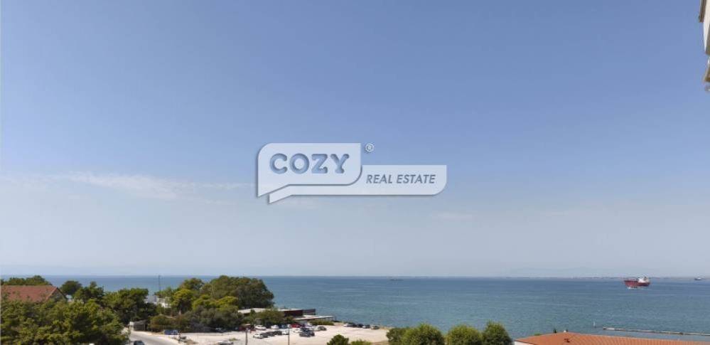 Θέα απο μπαλκόνι