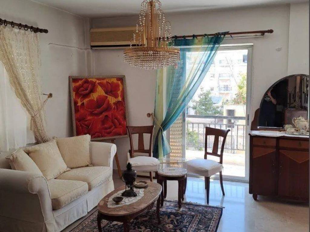 Forumland Real Estate, Σαλόνι με τζάκι