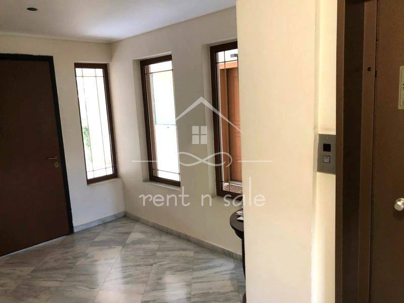 Είσοδος οικοδομής