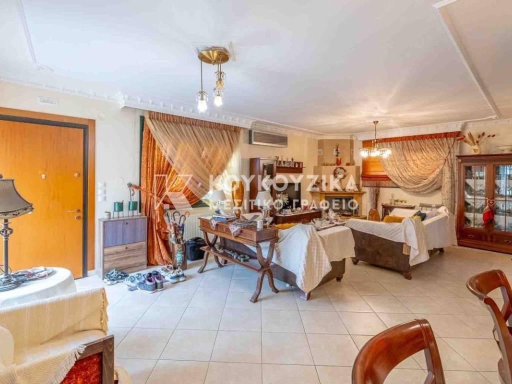 Σαλοκουζίνα