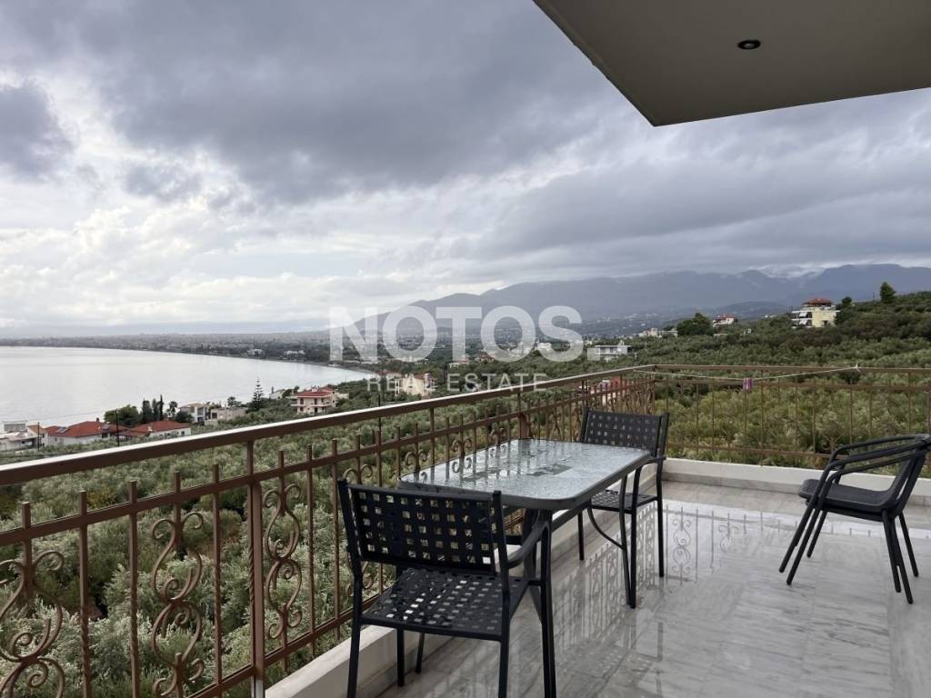 Θέα από μπαλκόνι