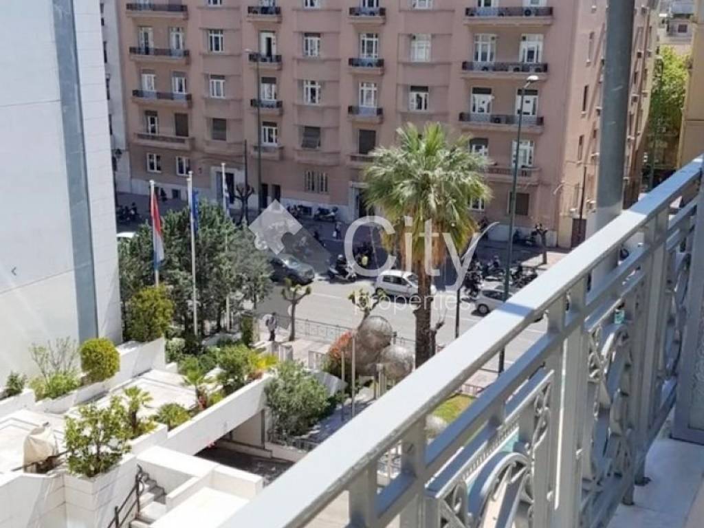 Θέα από μπαλκόνι