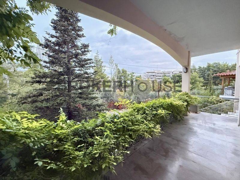 Θέα από μπαλκόνι