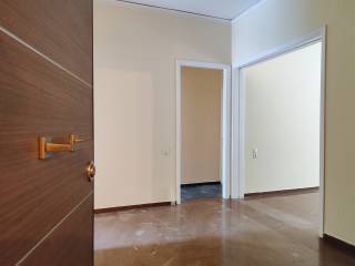 E EISODOS STO DIAMERISMA