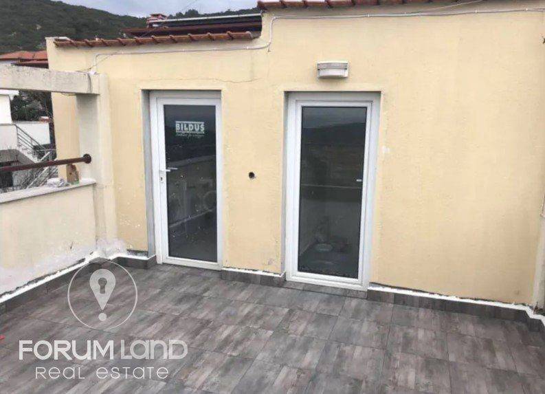 Forumland Real Estate, Βεράντες