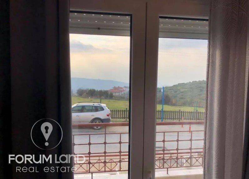 Forumland Real Estate, Κουφώματα