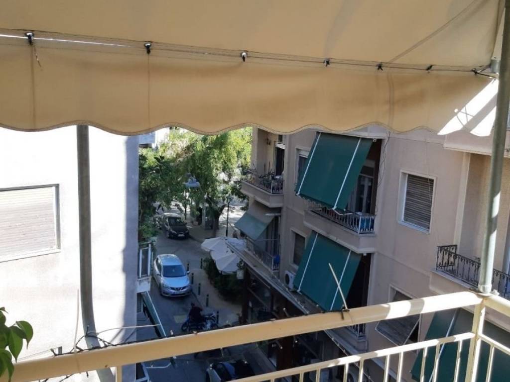 Θέα από μπαλκόνι