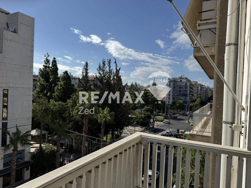 Θέα από μπαλκόνι