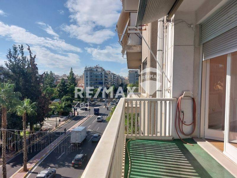 Θέα από μπαλκόνι