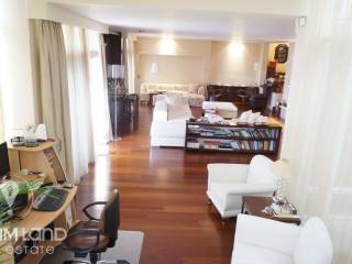 Forumland Real Estate, Σαλόνι με τζάκι