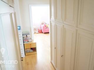 Forumland Real Estate, Ντουλάπες