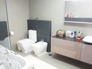 Forumland Real Estate, Μπάνιο με μπανιέρα