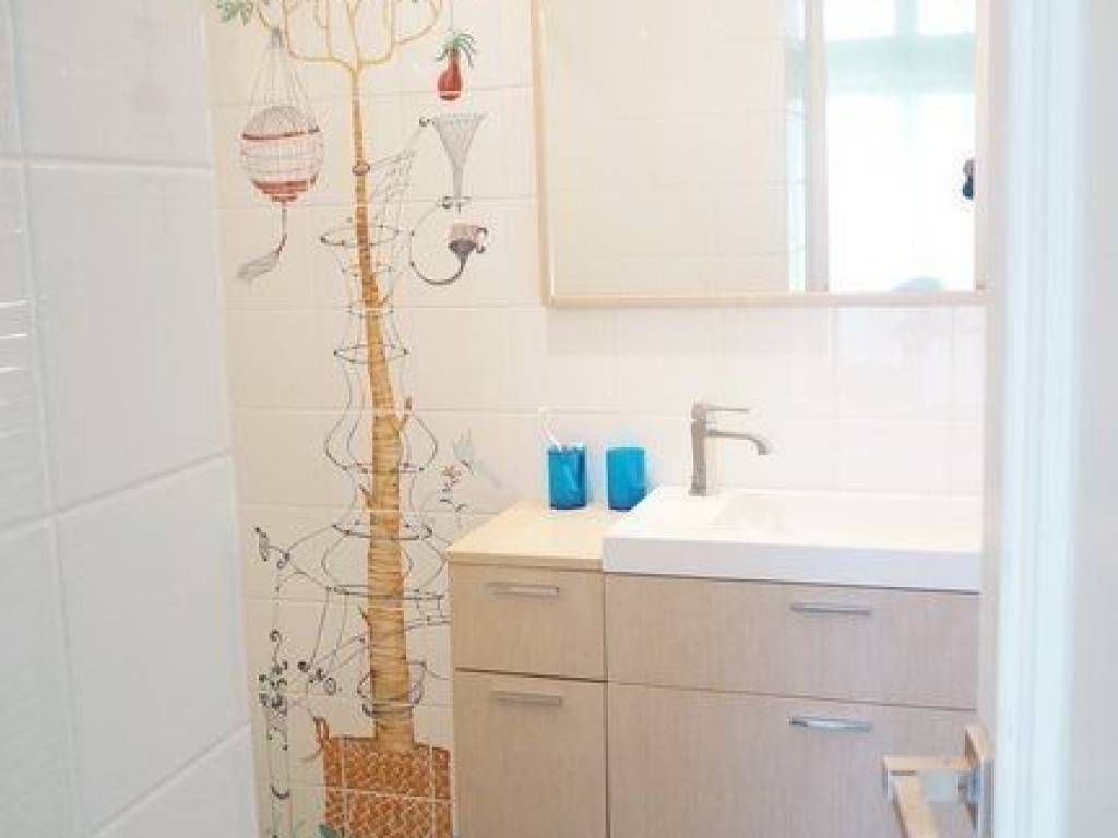 Forumland Real Estate, Μπάνιο