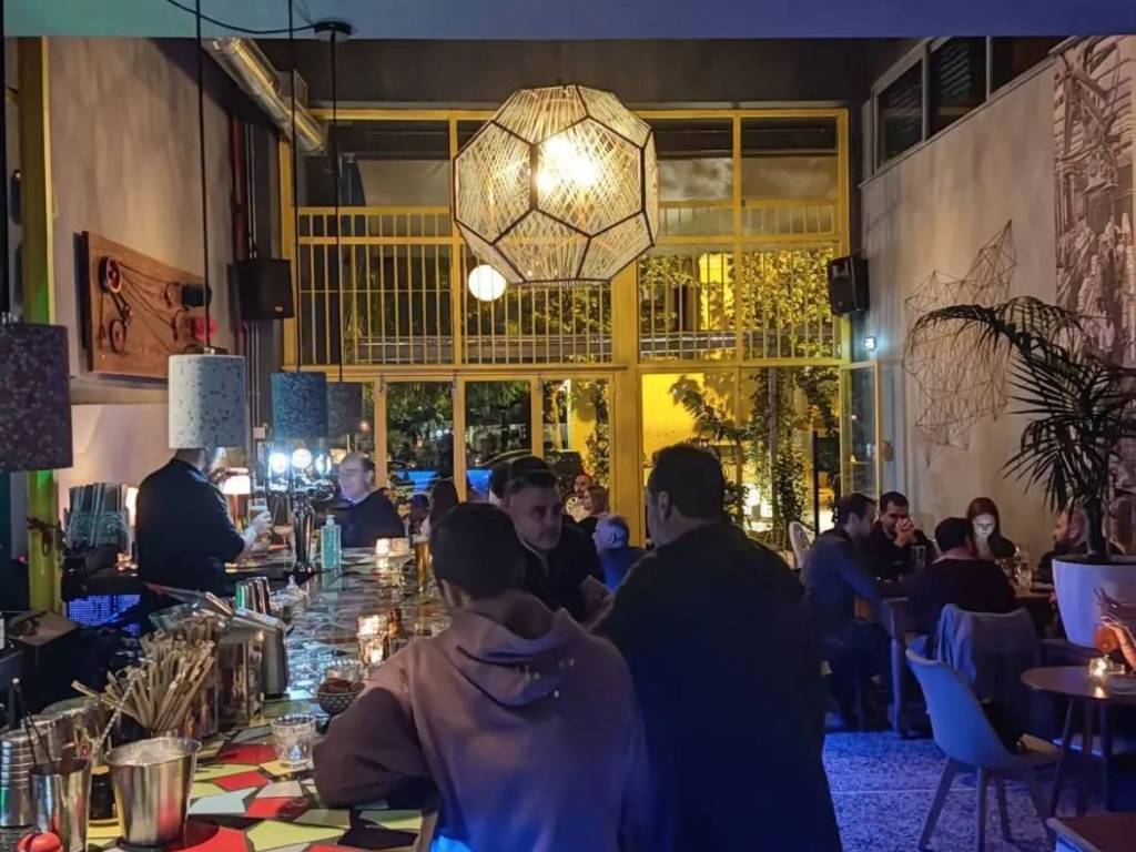 Εσωτερικοι χώροι