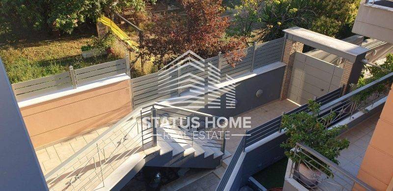 Θέα από μπαλκόνι