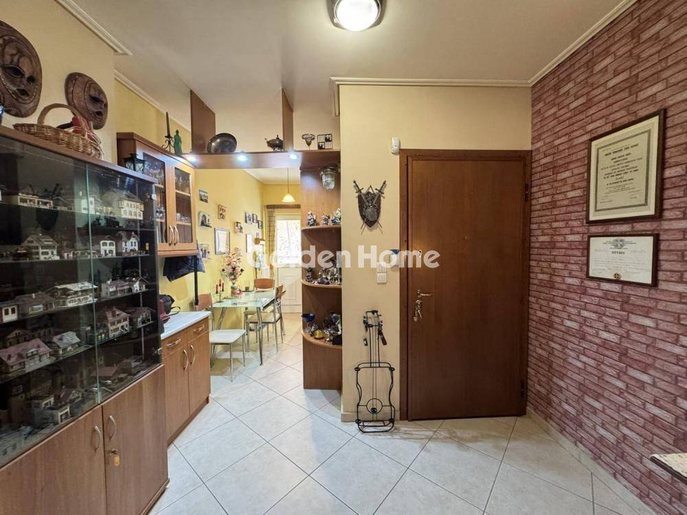 Χολ - Διάδρομος