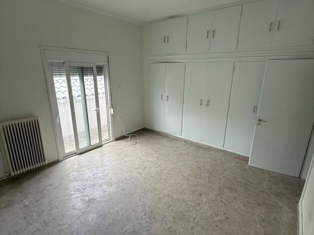 ΜΕΓΑΛΟ ΔΩΜΑΤΙΟ