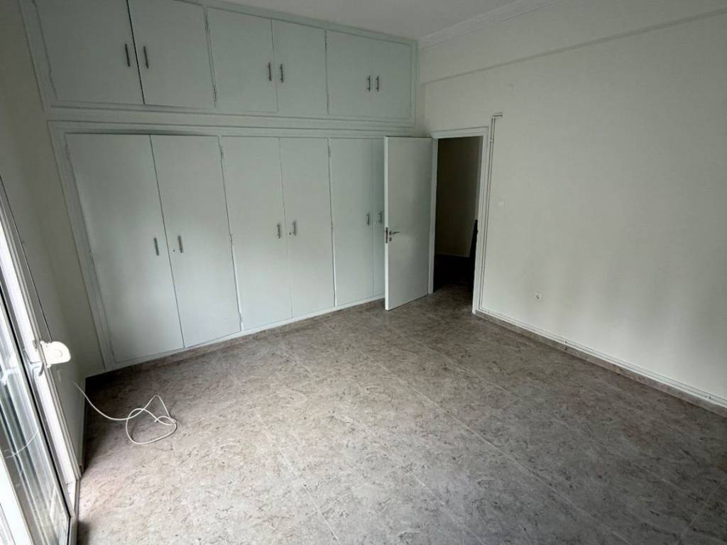 ΜΕΓΑΛΟ ΔΩΜΑΤΙΟ