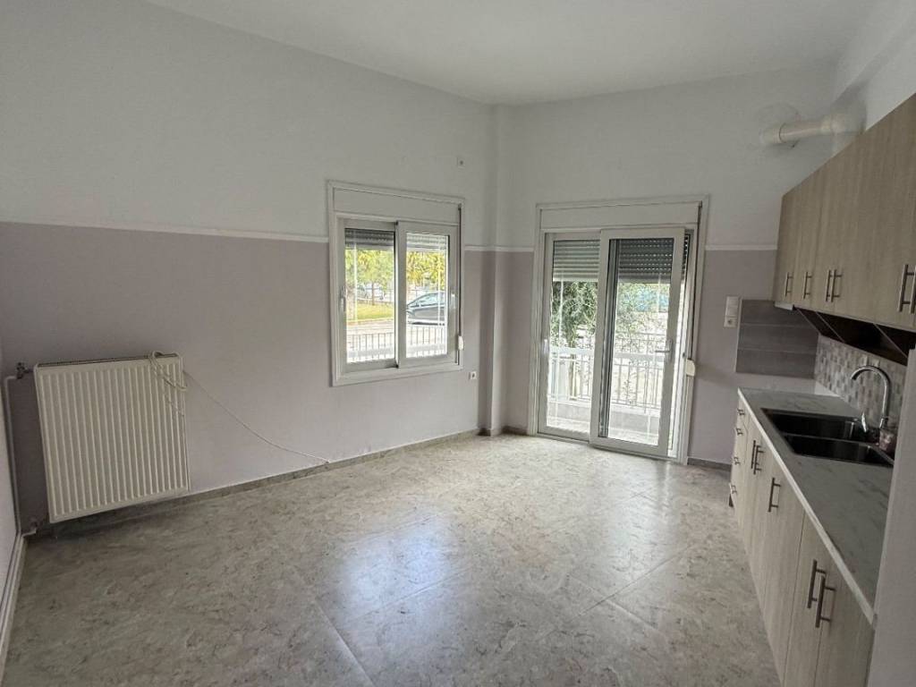 ΚΟΥΖΙΝΑ-ΤΡΑΠΕΖΑΡΙΑ