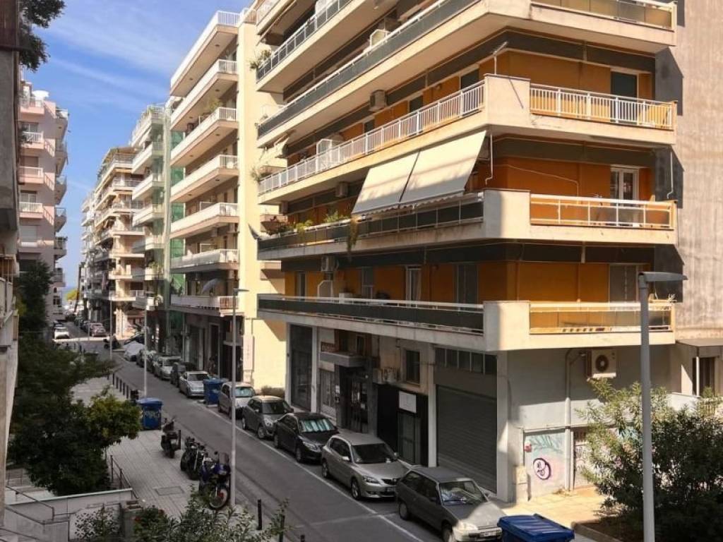 Θέα από μπαλκόνι