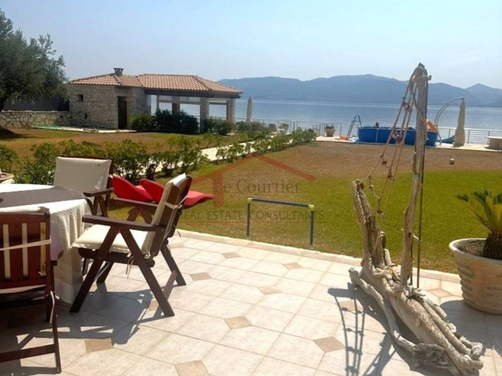 Θέα από μπαλκόνι