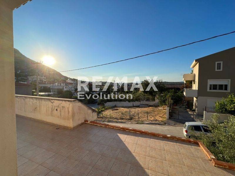 Θέα από μπαλκόνι