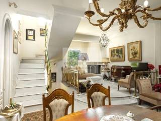 DINING AREA - VIEW OF THE LIVING ROOM
