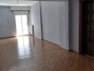 Forumland Real Estate, Σαλόνι