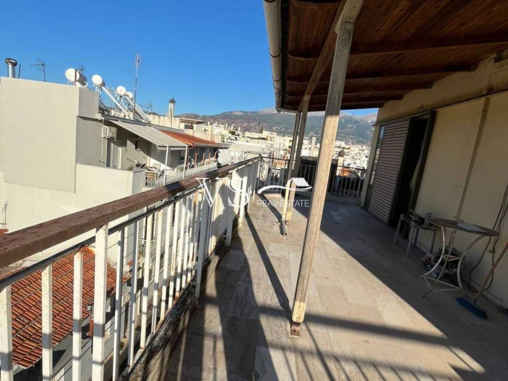 Θέα απο μπαλκόνι