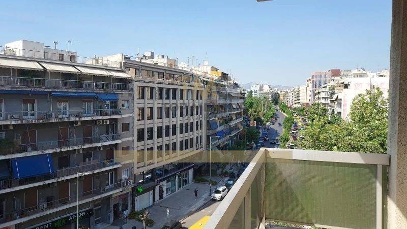 Θέα από μπαλκόνι