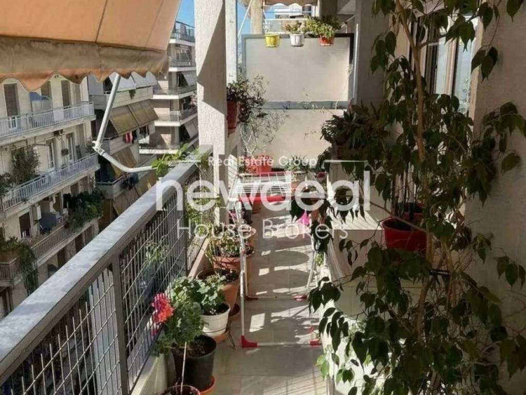 Θέα από μπαλκόνι