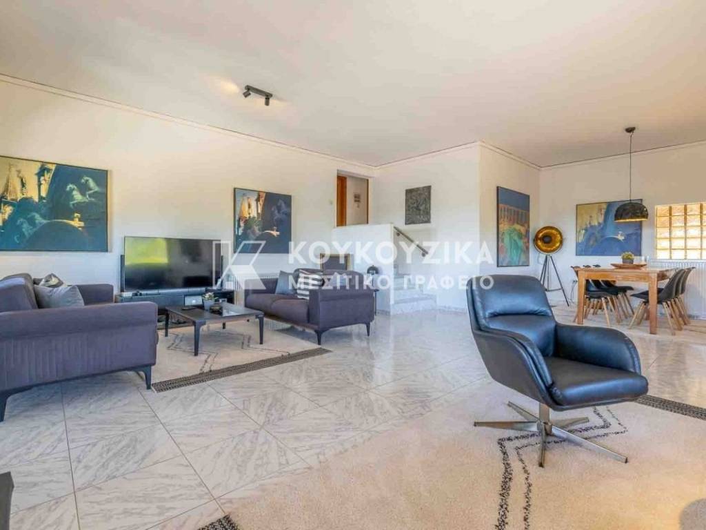 Σαλοκουζίνα