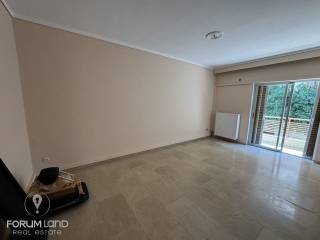 Forumland Real Estate, Σαλόνι