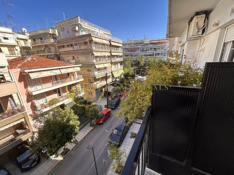 Θέα από μπαλκόνι