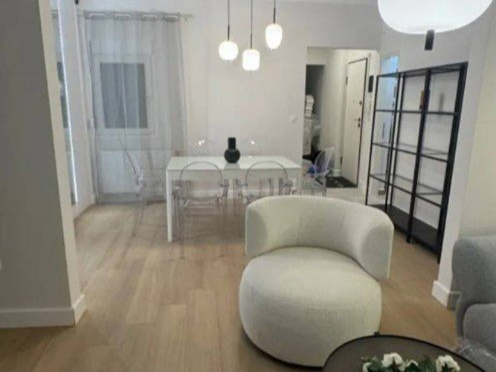 Forumland Real Estate, Καθιστικό