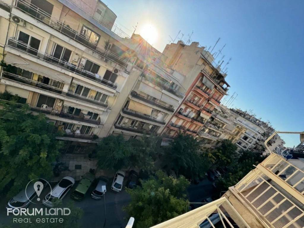 Forumland Real Estate, Βεράντες