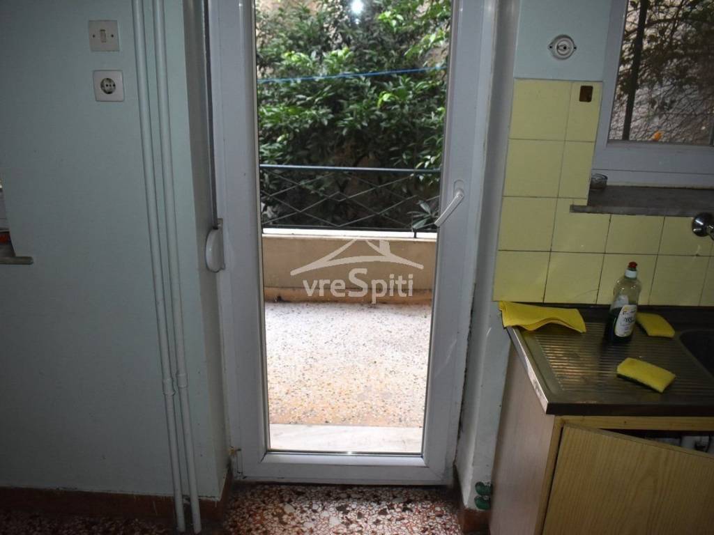 ΠΙΣΩ ΜΠΑΛΚΟΝΙ