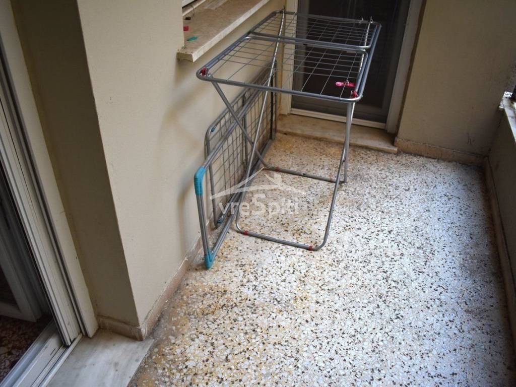 ΠΙΣΩ ΜΠΑΛΚΟΝΙ