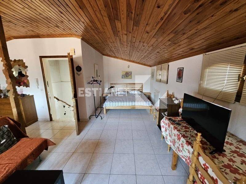 Υπνοδωμάτιο,Σαλοκουζίνα