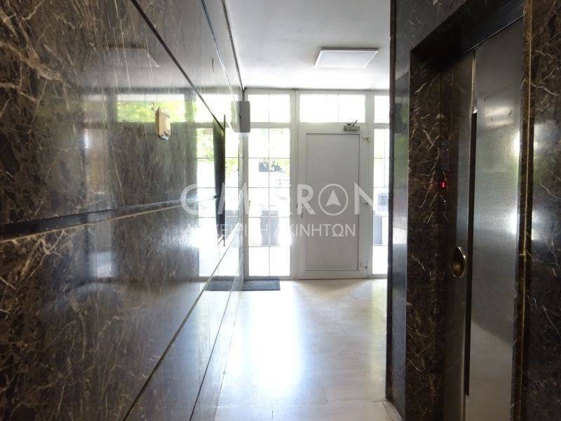 Είσοδος οικοδομής