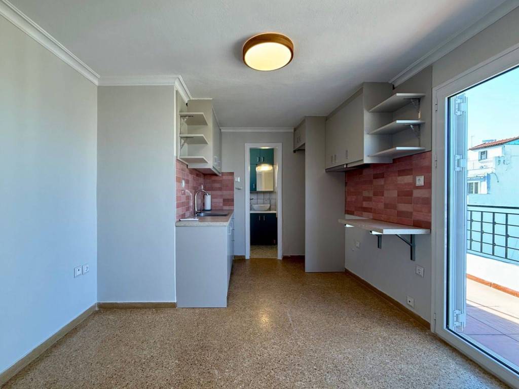 exarcheia_residential_studio_for_rent