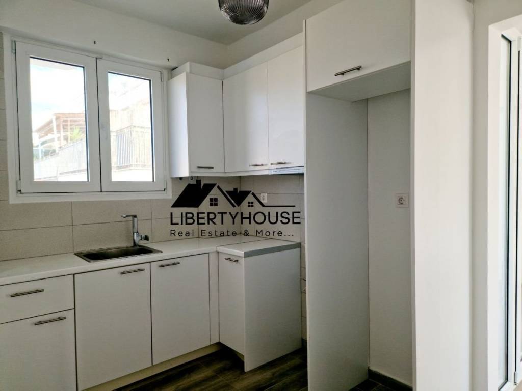 Aytonome koyzina me apothekeytikoys choroys