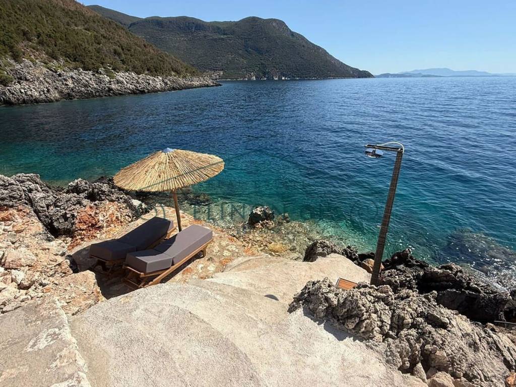 Η παραθαλάσσια πλατφόρμα