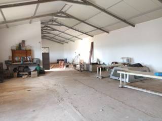 TMEMA APO TO ESOTERIKO TOY KTERIOY