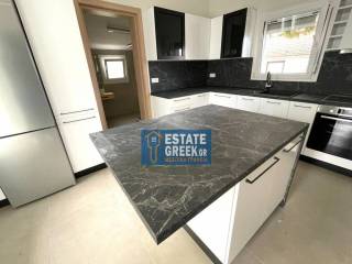 ★ Ανακαίνιση 2025 ★ Άμεσα διαθέσιμη ★ 2 υπνοδωμάτια + 2 μπάνια ★ 