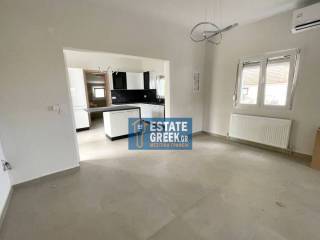 ★ Ανακαίνιση 2025 ★ Άμεσα διαθέσιμη ★ 2 υπνοδωμάτια + 2 μπάνια ★ 