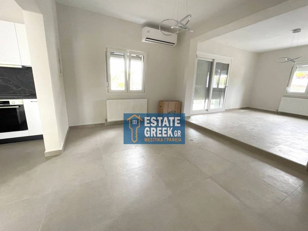 ★ Ανακαίνιση 2025 ★ Άμεσα διαθέσιμη ★ 2 υπνοδωμάτια + 2 μπάνια ★ 